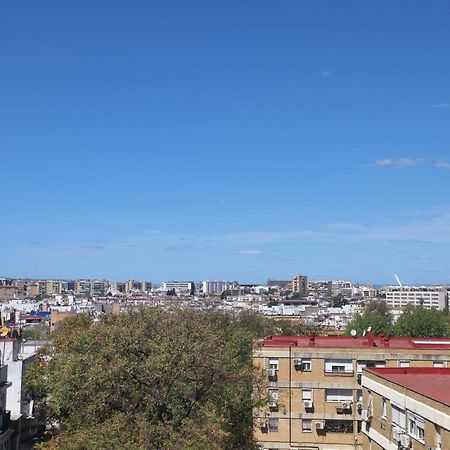 Acogedor Piso Con Balcon Apartment Seville Luaran gambar