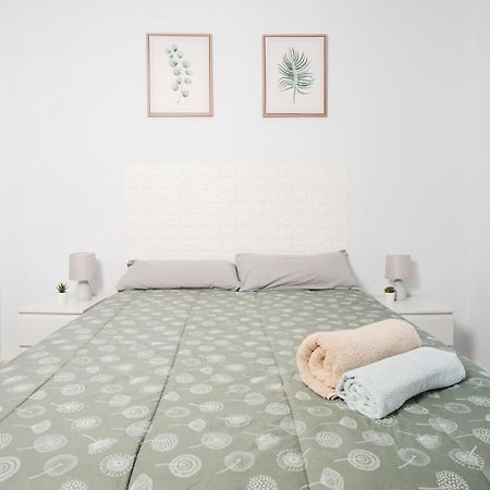 Acogedor Piso Con Balcon Apartment Seville Luaran gambar