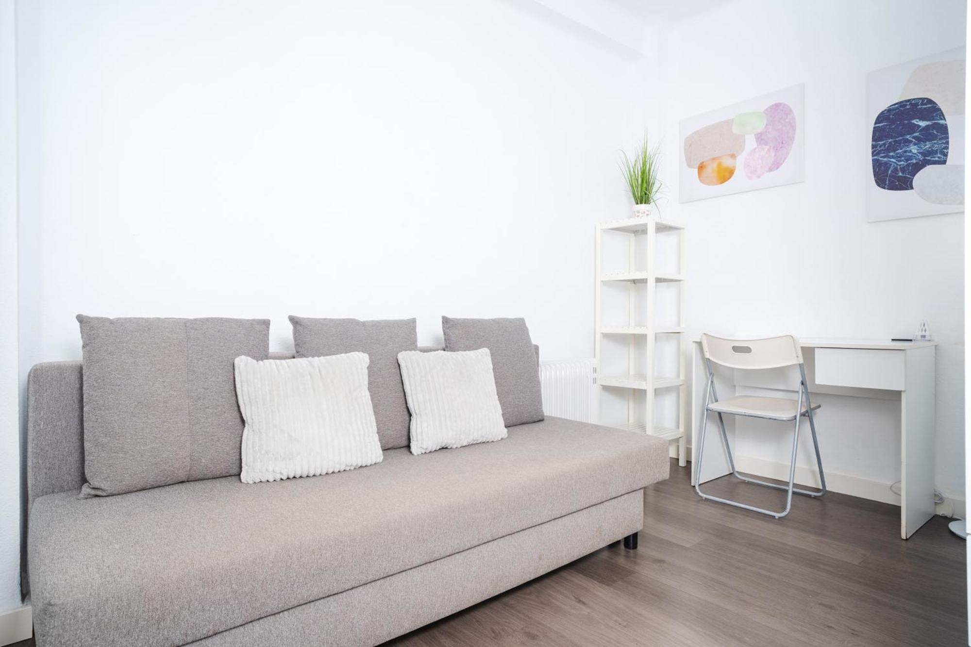 Acogedor Piso Con Balcon Apartment Seville Luaran gambar