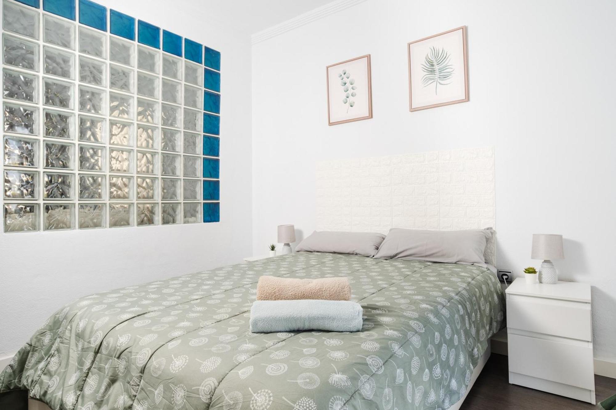Acogedor Piso Con Balcon Apartment Seville Luaran gambar