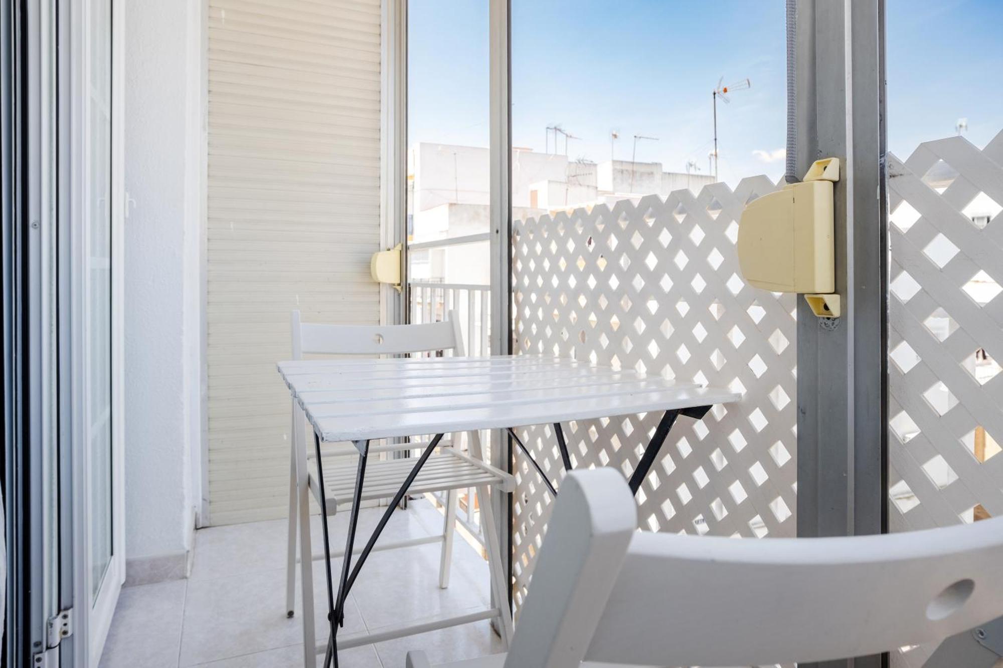 Acogedor Piso Con Balcon Apartment Seville Luaran gambar